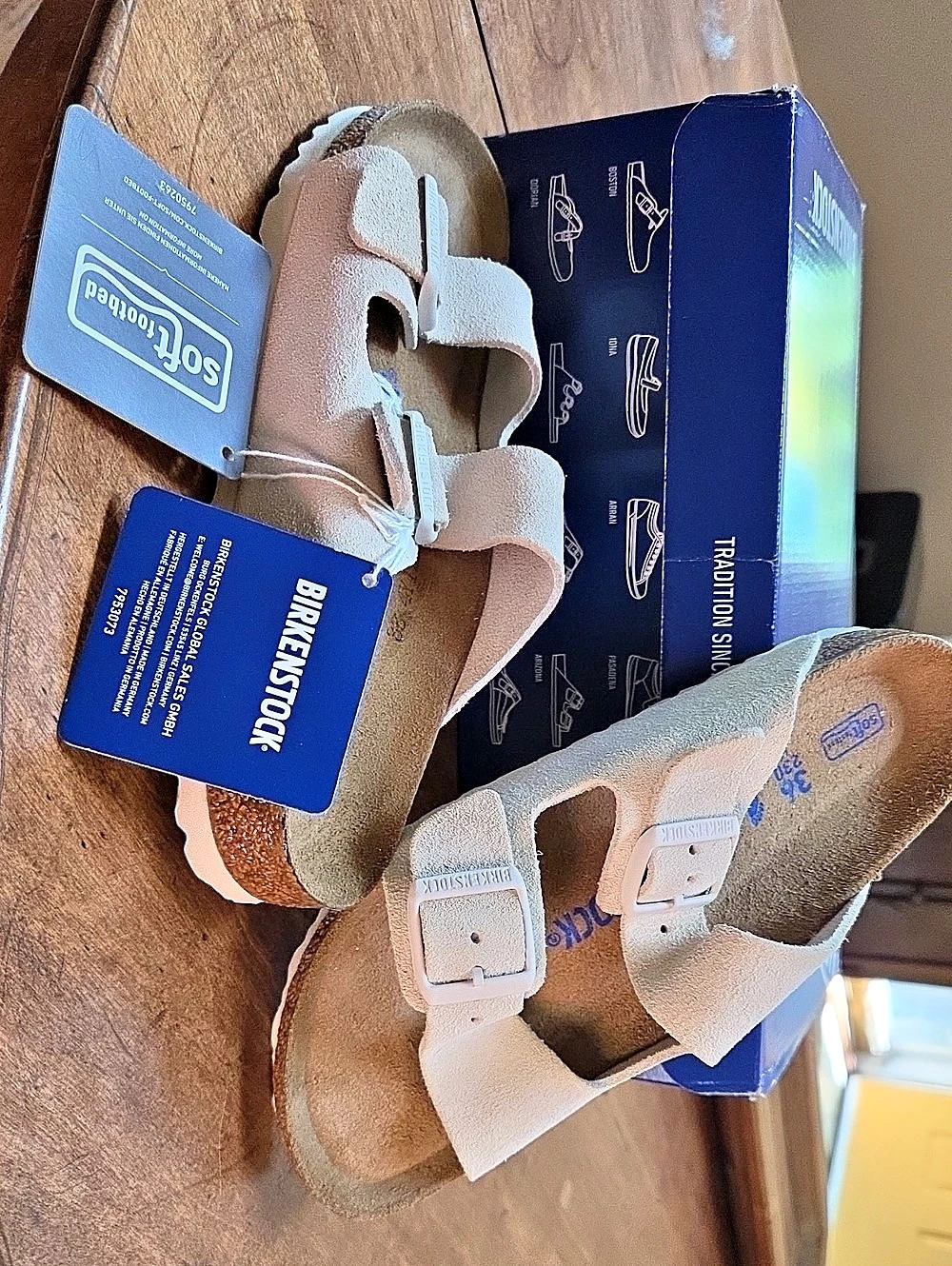 NWT & BOX Birkenstock Arizona Soft Footbed Suede Sandals Antique White Sz 36